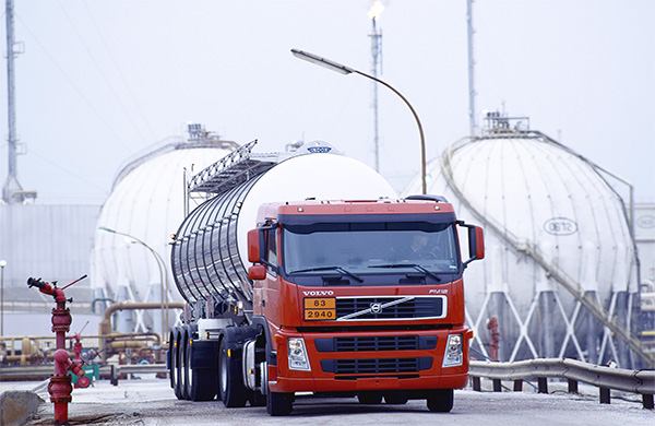 Перевозка жидких грузов наливом в вагонах-цистернах, цены